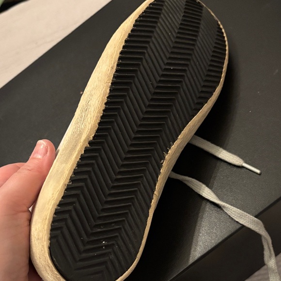 Women's Golden Goose Metallic Pink Star Accent Sneakers - Picture 9 of 11